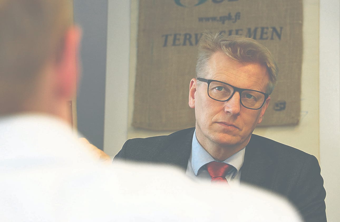 Maatalous- ja ympäristöministeri Kimmo Tiilikainen ei halua vielä kommentoida valmisteilla olevaa uutta eläinsuojelulakia. –¿Sitä viedään eteenpäin samaa tahtia maakuntauudistuksen kanssa, jotta lakipykälät voidaan tehdä kerralla valmiiksi. Lakiesitys tulee eduskunnalle tämän vuoden aikana.