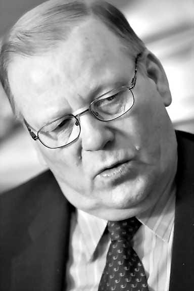 Hannes Manninen tekisi kotikaupunkinsa Tornionkin lähikunnaksi.