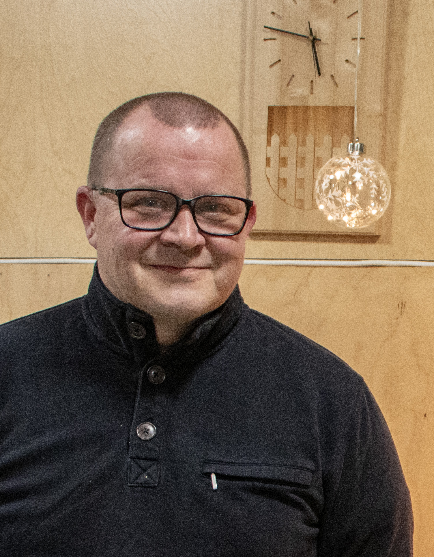Pyhäntäpuolueessa ei jäsenkirjalla ole merkitystä - Kunnallispolitiikan tekeminen on Jukka Puuruselle antoisaa ajanvietettä