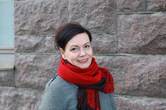 Satu Vasantolan esikoisromaani En palaa takaisin koskaan, luulen (2018) palkittiin Tiiliskivi- ja Kiitos kirjasta -palkinnolla. Peräseinäjokelaislähtöisen kirjailijan toinen romaani ilmestyi viime kuussa. KUVA: MARKKO TAINA
