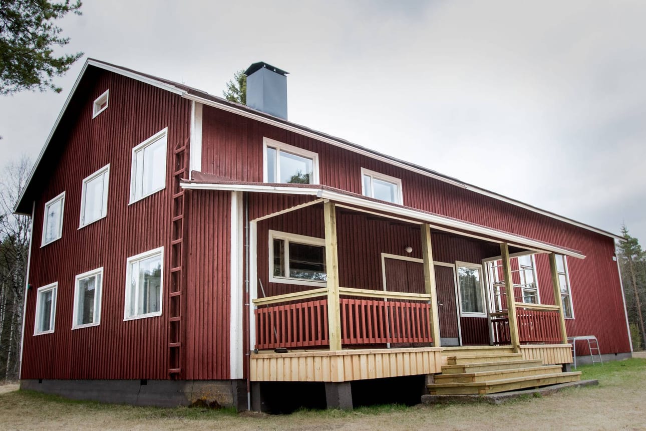 Seurantalo. Aikoinaan Viirin seurantalon tansseissa on ollut parhaimmillaan yli 600 maksanutta silmäparia.