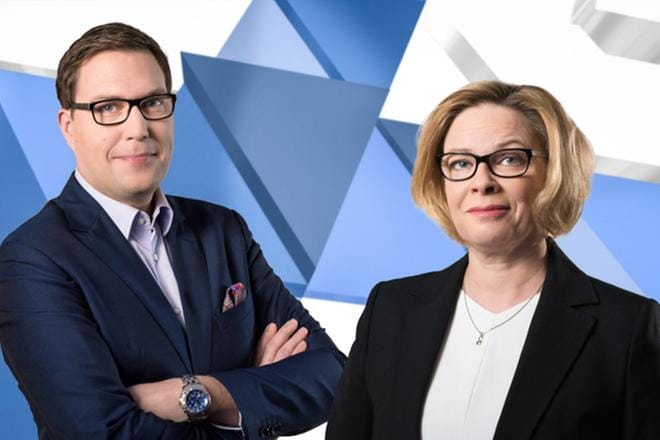 Ylen presidentinvaalikeskustelun juontavat Jan Andersson ja Seija Vaaherkumpu. KUVA: YLE KUVAPALVELU