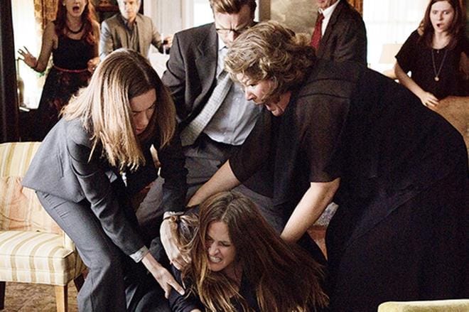 Moniongelmainen perhe kokoontuu selvittelemään välejään mehevässä perhedraamassa Perhe - August: Osage County. KUVA: Claire Folger/Sub