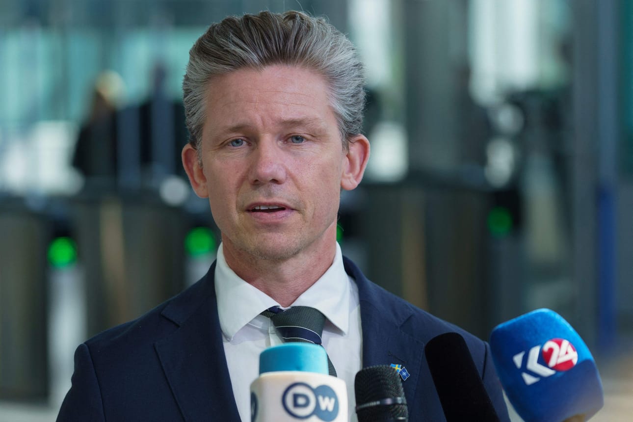 Ruotsin puolustusministeri Pål Jonsonin mukaan Pohjoismaat toivoo koko Pohjolaa Natossa Norfolkin johtoportaan alle. Kuva: Lehtikuva/AFP