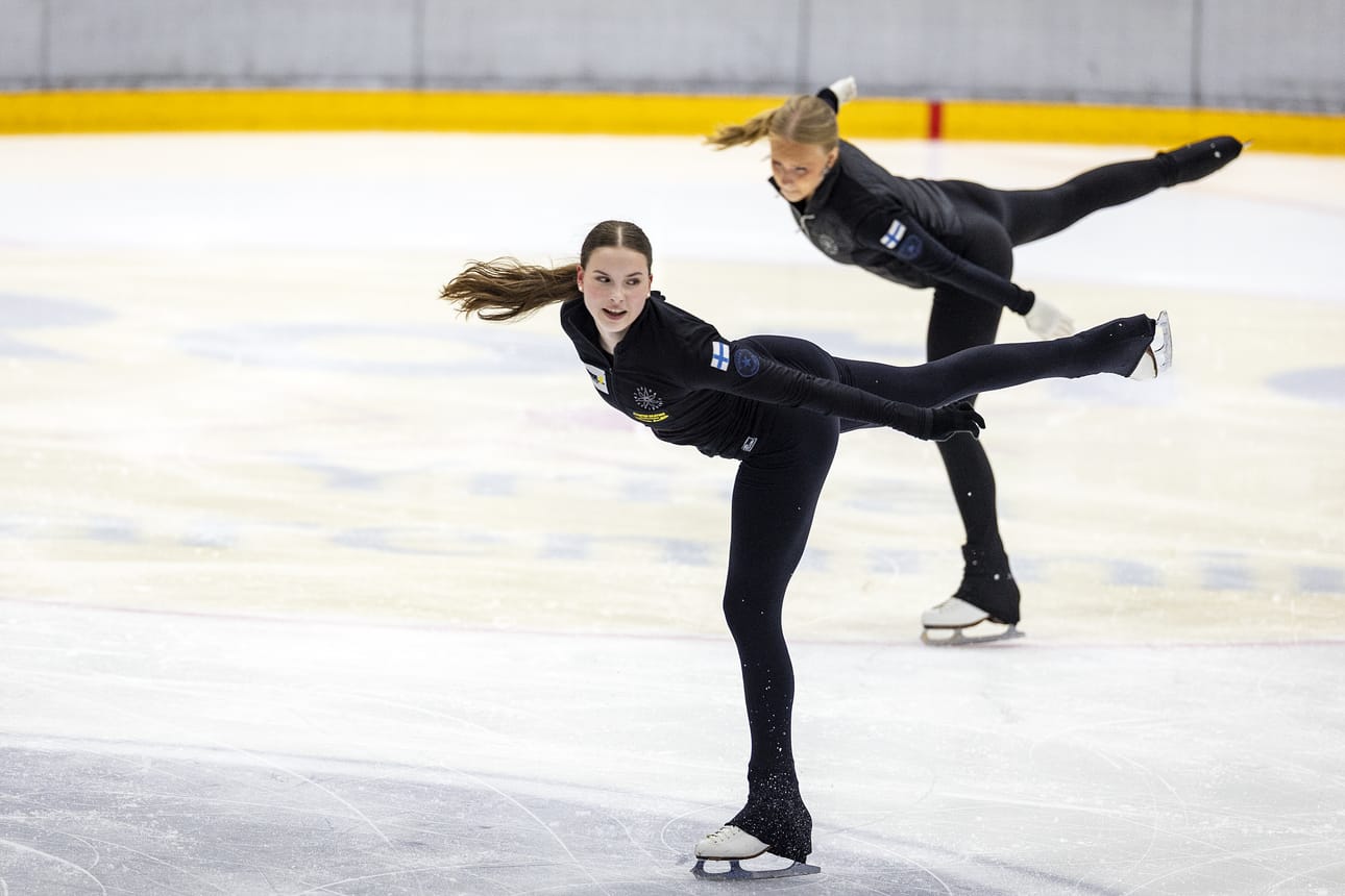 Oulun Luistelukerhon SM-juniorijoukkue Stella Polariksessa luisteleva Riikka Raatikainen uskoo olympiastatuksen tuovan muodostelmaluistelulle lisää näkyvyyttä.
