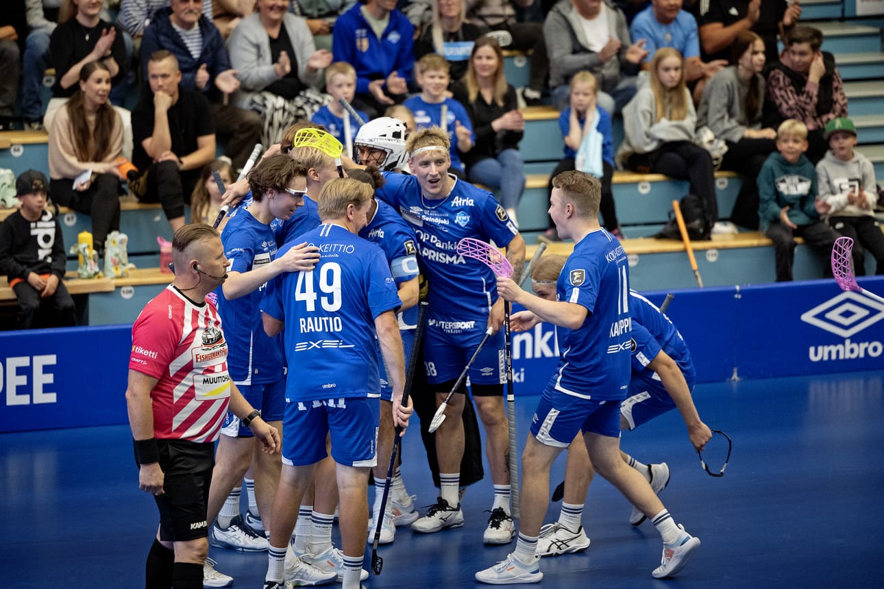 Nurmohallilla pelataan F-liigaa myös ensi kaudella.