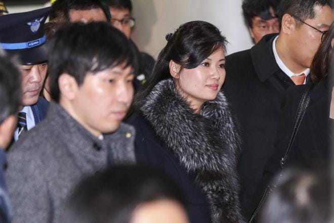 Moranbong-yhtyeen johtaja Hyon Song-wol (kesk.) johti tammikuussa Etelä-Koreassa vieraillutta delegaatiota, joka valmisteli pohjoiskorealaisten esiintymistä olympialaisten avajaisissa. KUVA: EPA-PHOTO