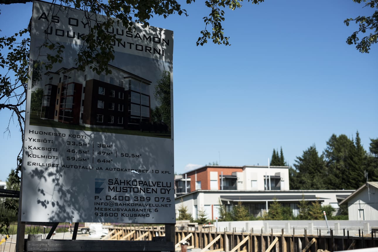 Joukamontielle kohoavassa kerrostalossa on 25 huoneistoa, joista puolet on jo varattu.