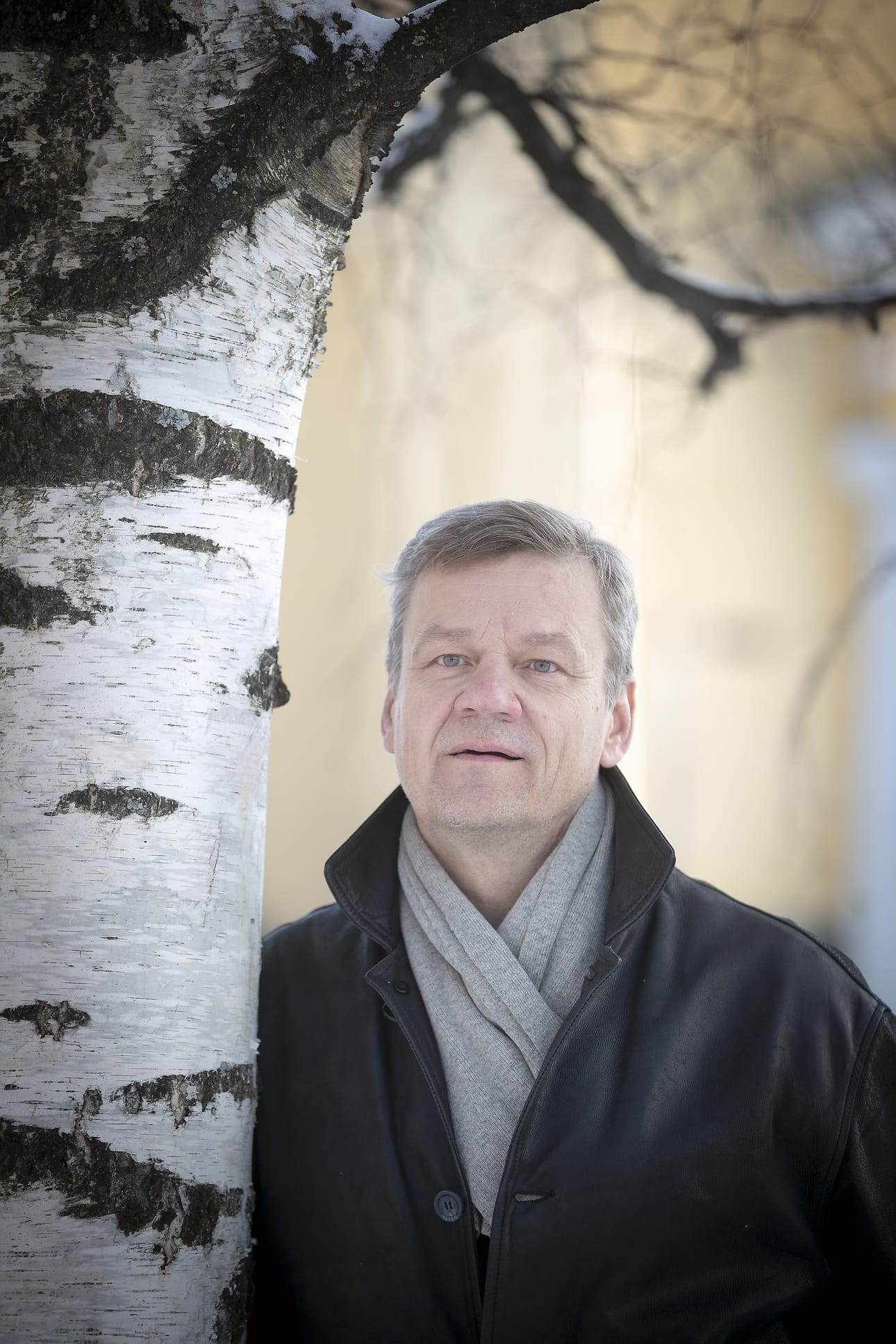 Kansallisoopperan lasi on ollut 2000-luvulla ollut solistien valintoja kansallisesti tarkastellen joko puolityhjä tai puolitäysi. Jaakko Kortekangaskin joutuu taiteilemaan tässä hankalassa välissä.