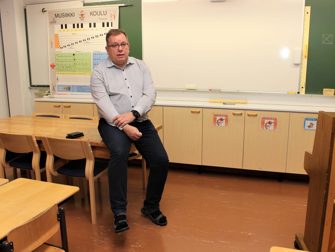 Ari Honkanen pelkää koronan tulevan näkymään yhteiskunnassa pitkään. Lasten pahoinvointi lisääntyy. - Vaaran merkit ovat näkyvissä. Yhdessä sun toisessa kunnassa on ilkivaltaa. Lapset ovat hyviä mittareita, koska he ovat aitoja. Opettajat näkevät lapsia kuusi tuntia päivässä. Aika nopeasti huomaa, jos kotioloissa tulee muutoksia.