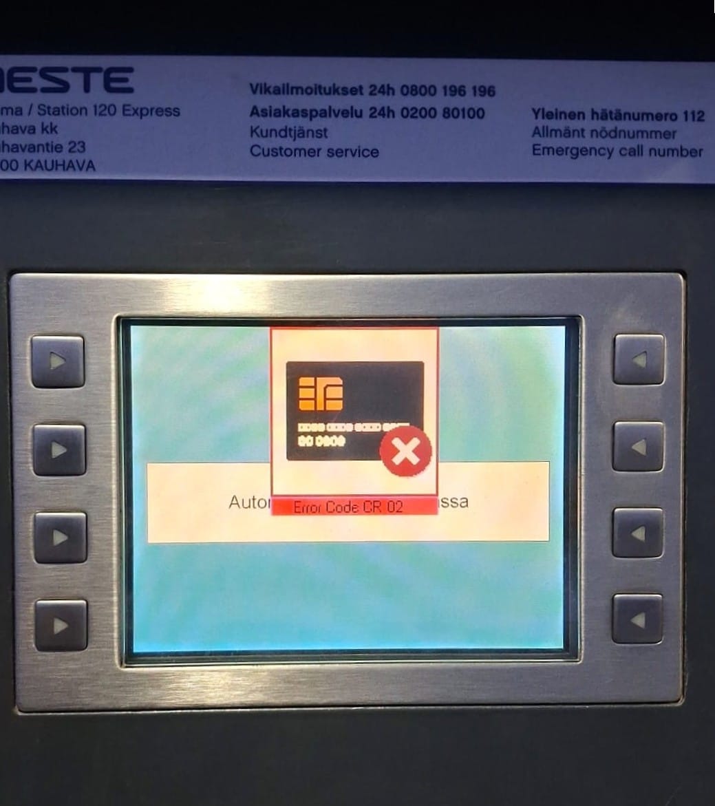 Häiriötilanteessa soita polttoaineen jakeluketjuun, jotta vika saadaan korjattua mahdollisimman pian. Numero näkyy kunkin pumpun yhteydessä.