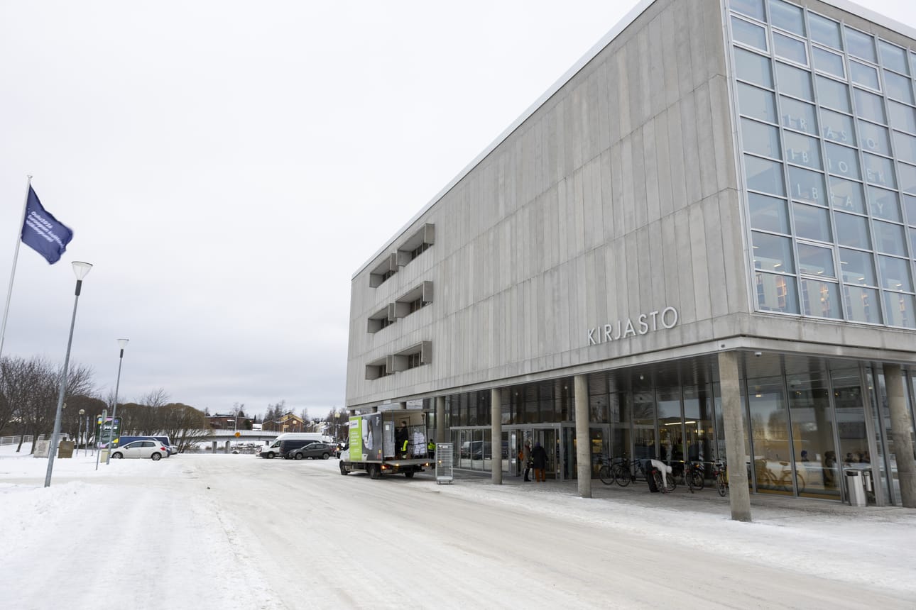 Tilaisuus järjestettiin Oulun keskustakirjasto Saaressa.