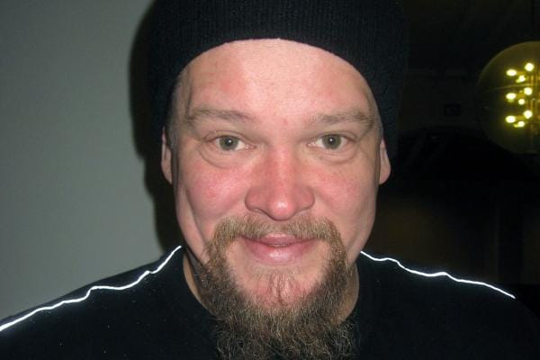 Tuhannen toimen Ville Haapasalo löytyy elokuun alkupuolelta Lapista, Tankavaarasta, jossa hän isännöi ja markkinoi kullanhuuhdonnan MM-kisoja. Kuva: Hannu Ranta