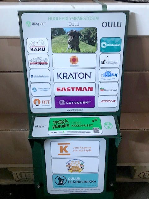 Koirankakkapussit löytyvät jatkossa tällaisista telineistä.