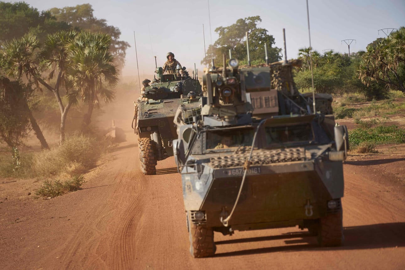 Ranskan armeijan panssaroituja ajoneuvoja partioimassa Burkina Fasossa marraskuussa 2019. LEHTIKUVA/AFP