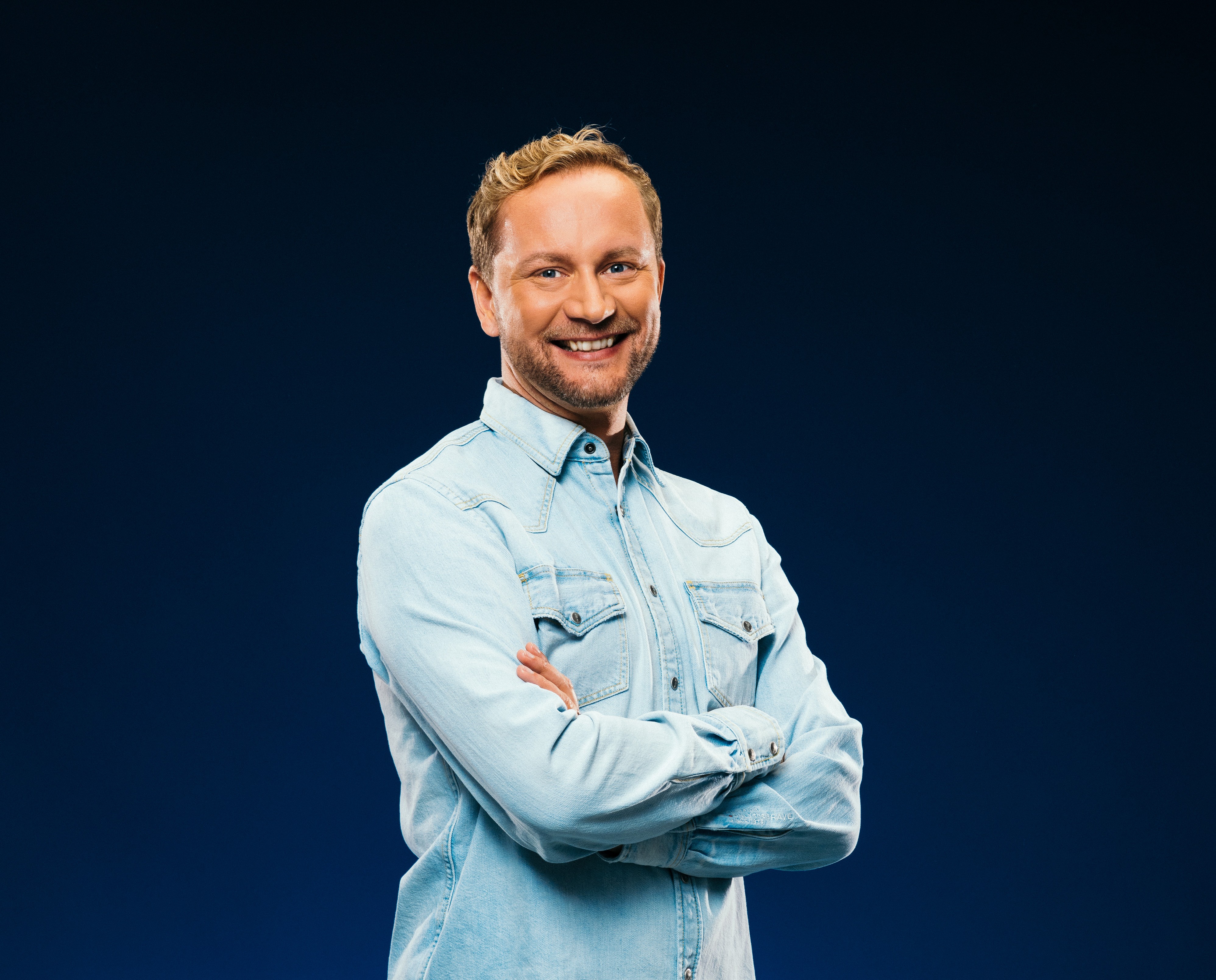 Mikko Silvennoinen on jo seitsemättä kertaa töissä Euroviisuissa. Hän on ollut mukana sekä selostajana että toimittajana.