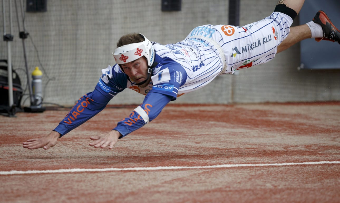 Vedon Mikko Kanala on esiintynyt edukseen loppuottelusarjassa.