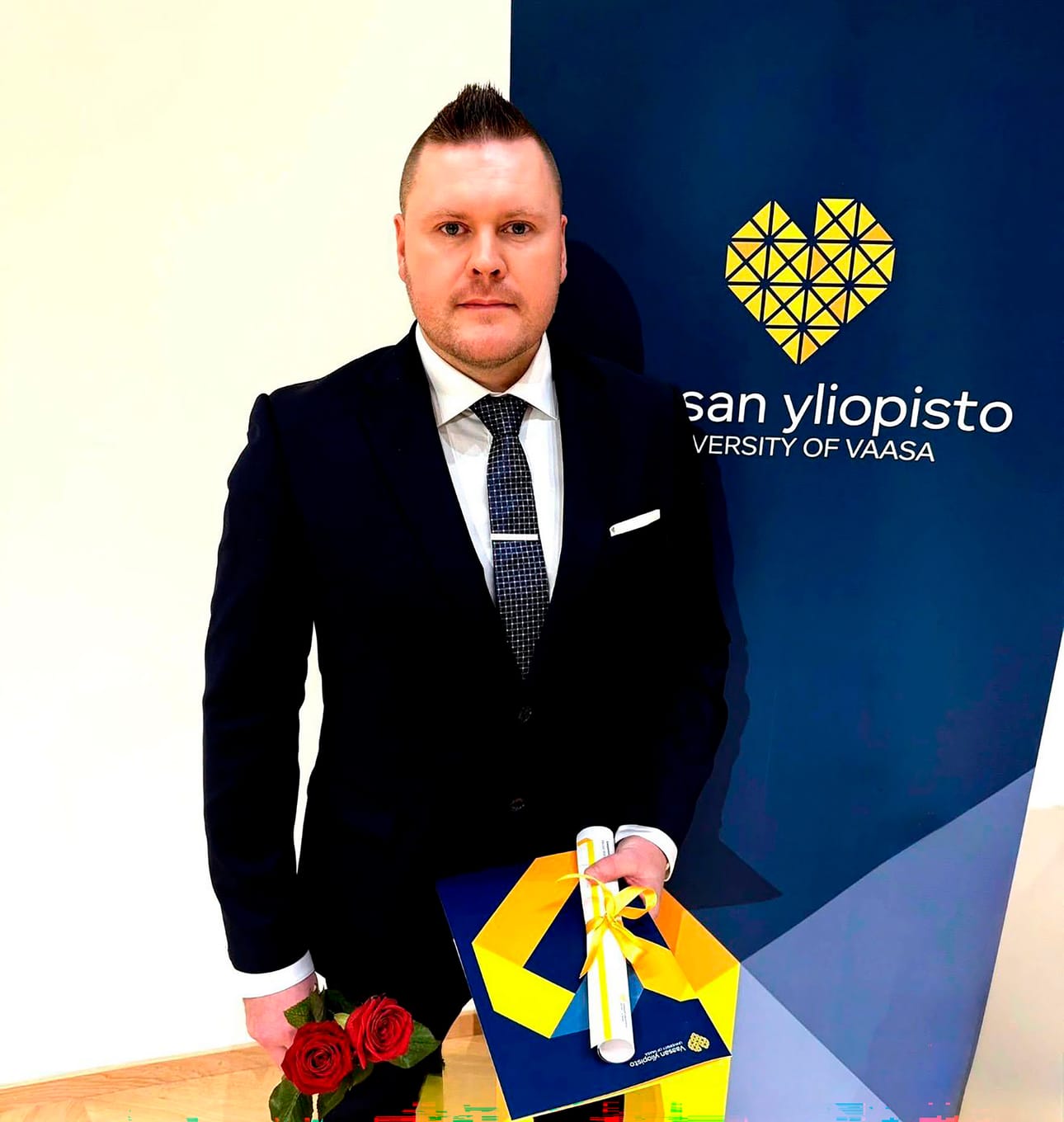 Mäkipernaa kirjoitti pro gradu -tutkielmansa yhdessä graduparinsa Annina Alutoinin kanssa