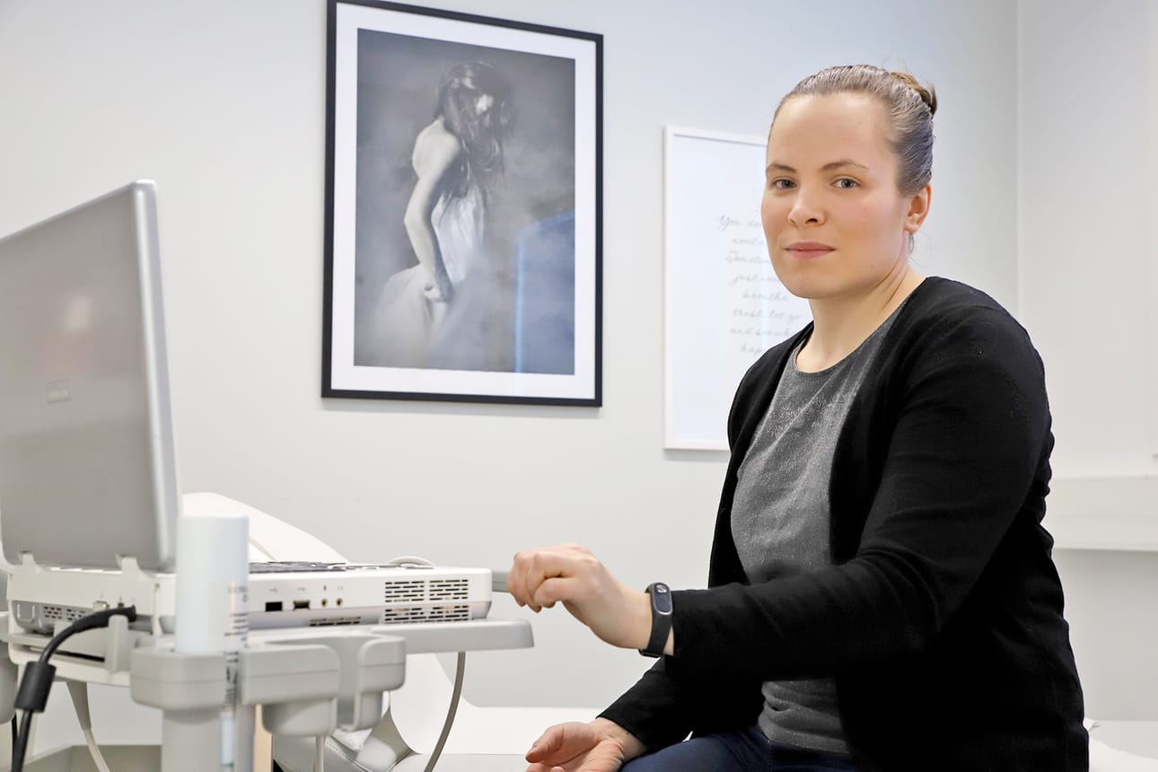 Kätilö Pipsa Savolaisen mukaan nuoret naiset kehtaavat hakea virtsankarkailuun apua vanhempia hanakammin. – Liikaa ajatellaan, että virtsankarkailu kuuluu elämään. Apua voi saada vielä vuosien jälkeenkin, Savolainen lohduttaa.