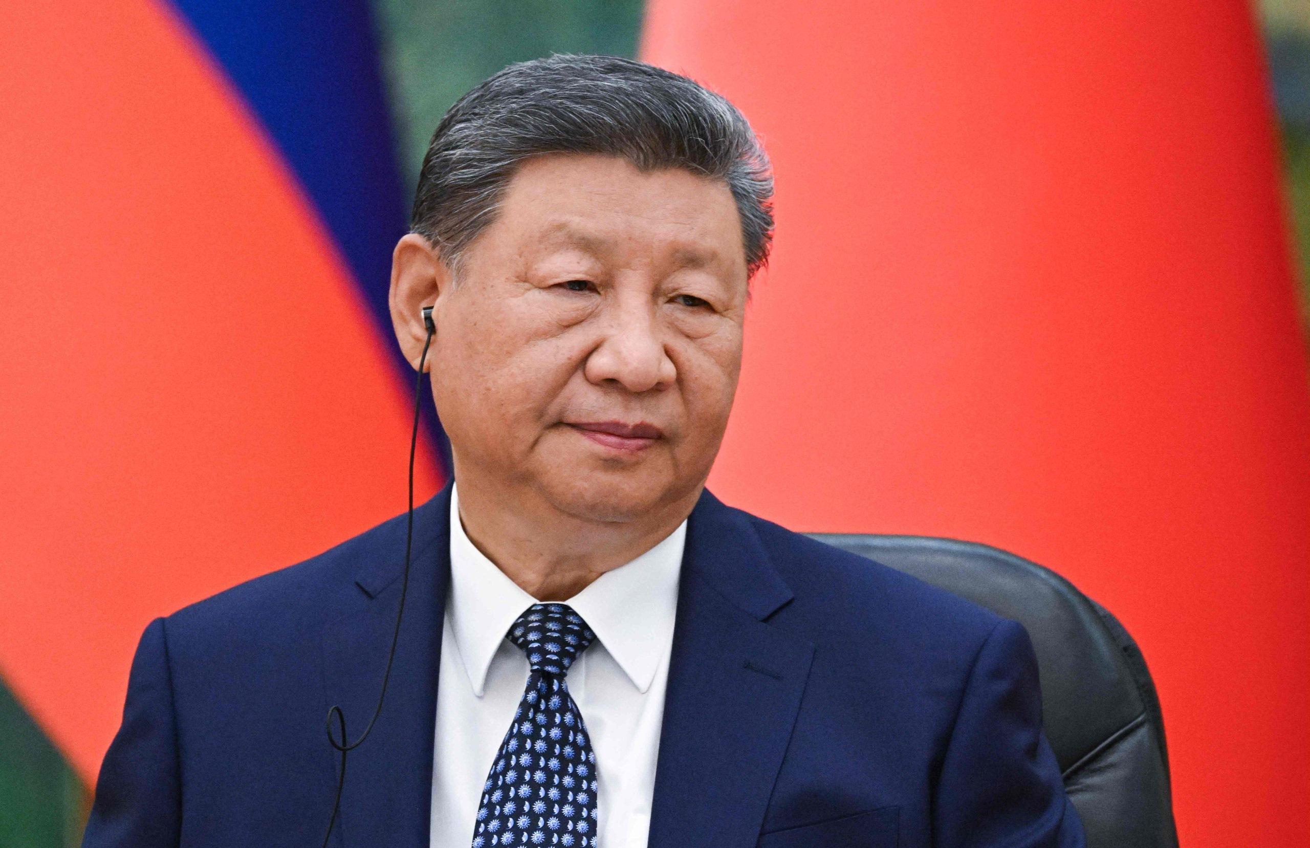 Kiinan mahtipontinen sotilasparaati uudelleenkirjoittaa historiaa ja tuo Pekingiin autoritaarisen kasvogallerian