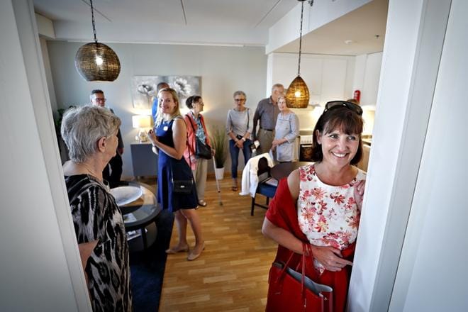Esperi Caren toimitusjohtaja Marja Aarnio-Isohanni iloitsee Lakeudenlinnan saamasta vastaanotosta. Jo kolmasosassa kodeista on asukkaat.
