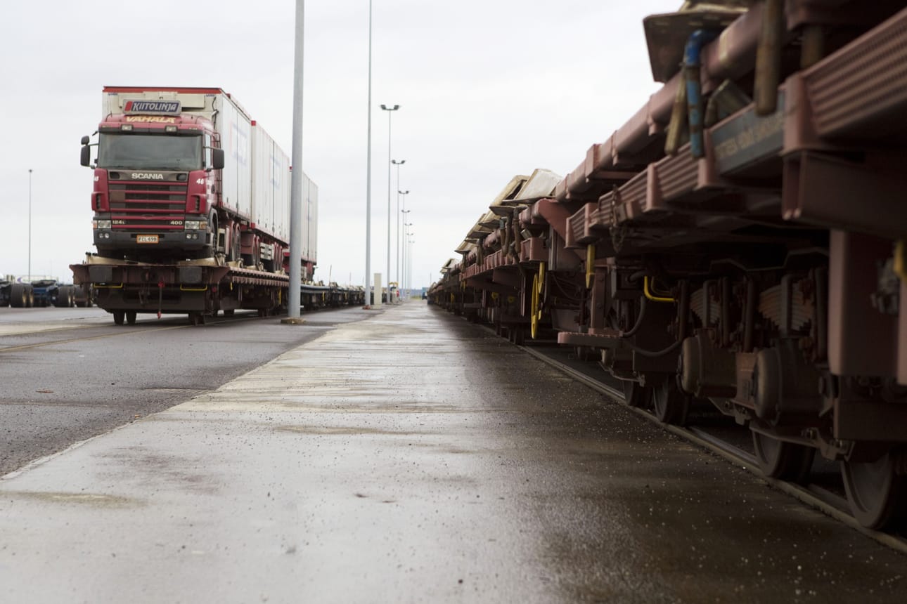 Rekkoja ei enää ensi vuonna kuljeteta junalla.