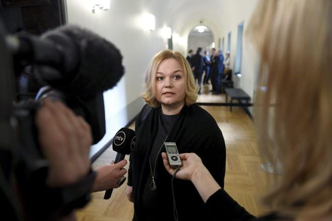 Krista Kiuru (sd.) johtaa eduskunnan sosiaali- ja terveysvaliokuntaa. KUVA: LEHTIKUVA/ANTTI AIMO-KOIVISTO