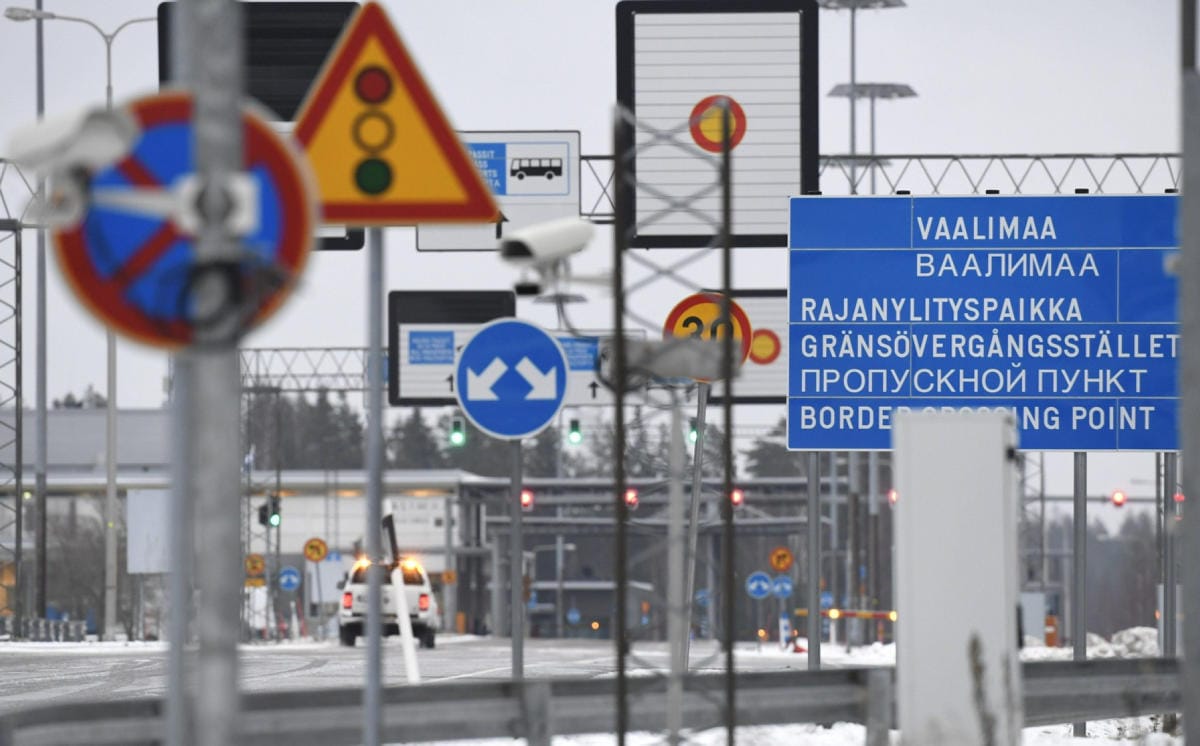 Vaalimaa on itärajan vilkkaimpia rajanylityspaikkoja. LEHTIKUVA / HEIKKI SAUKKOMAA