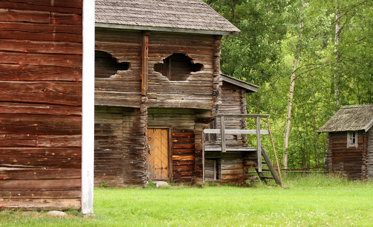 Temmeksen museoalueen rakennuksia on korjattu tänäkin vuonna.