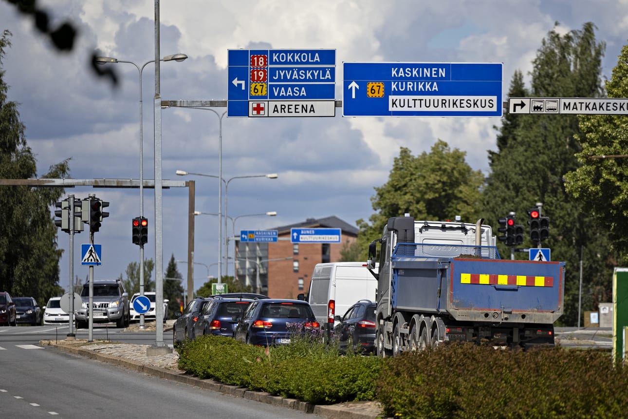Liikennevalot menevät Seinäjoella päälle kuudelta aamulla. Sulkuaika vaihtelee iltakymmenen ja kahdentoista välillä.