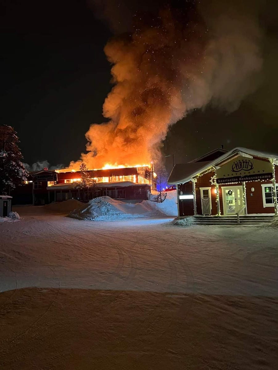 Pelastuslaitos sai hälytyksen palosta aamuyöllä neljän aikaan. LEHTIKUVA/HANDOUT