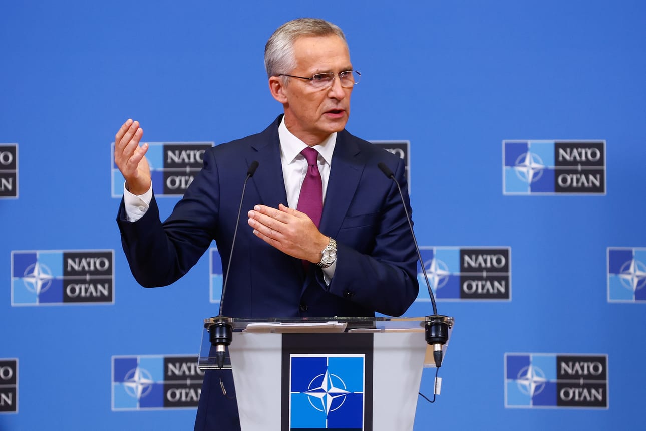 Naton pääsihteerin Jens Stoltenbergin mielestä Suomen ja Ruotsin tulisi päästä Naton täysjäseniksi pikaisesti.