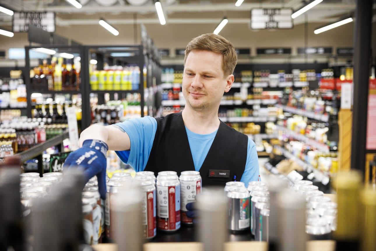 Thomas Suni oli avamassa Limingantullin Alkoa ensimmäistä kertaa sunnuntaina.