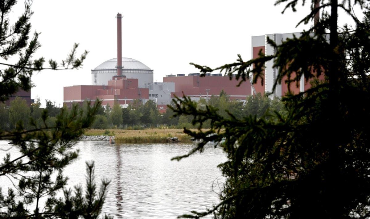 OL3:n korjaustoimet kestävät heinäkuun lopulle. LEHTIKUVA / HEIKKI SAUKKOMAA