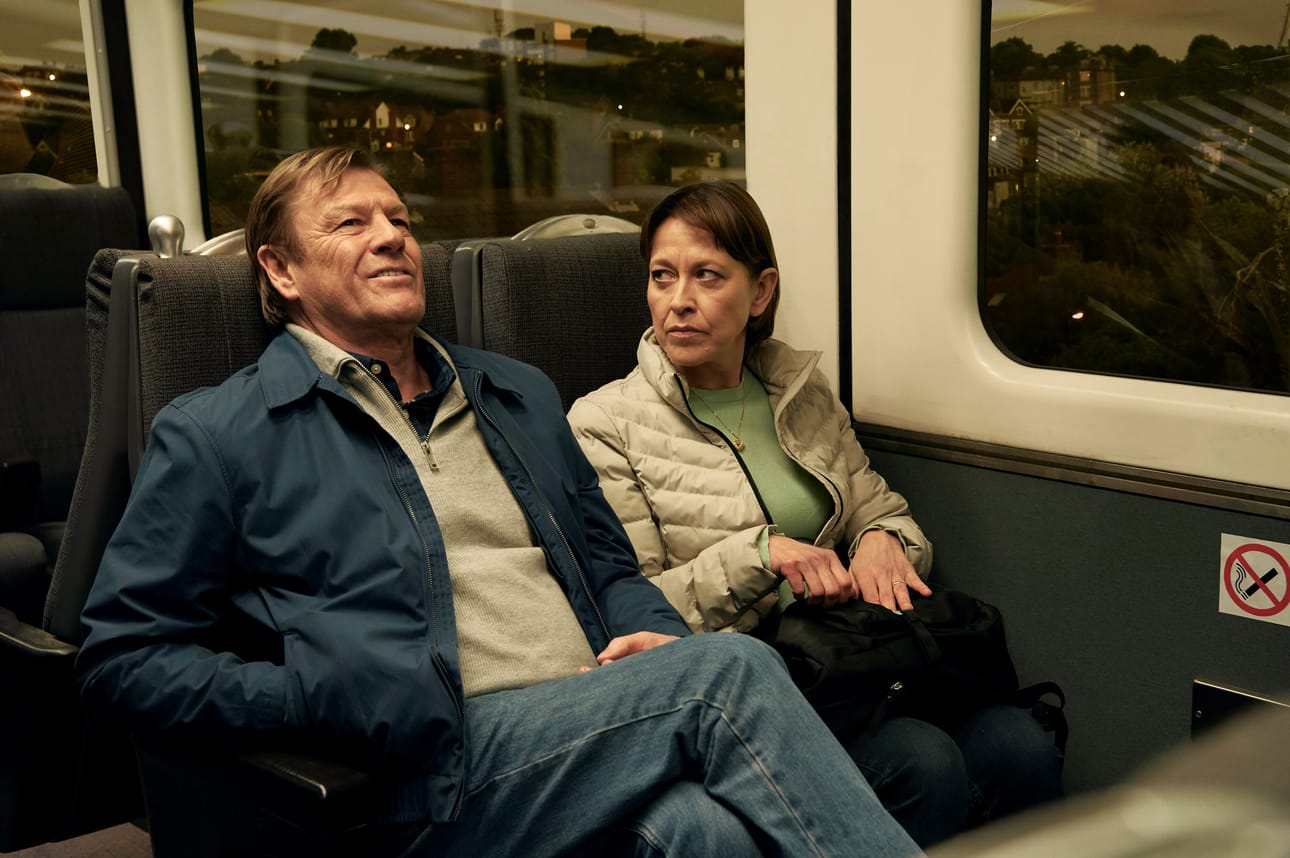Ian ja Emma ovat olleet naimisissa iäisyyden, pian 27 vuotta. Lomamatka on takana ja arki edessä. Rooleissa ovat Nicola Walker ja Sean Bean.