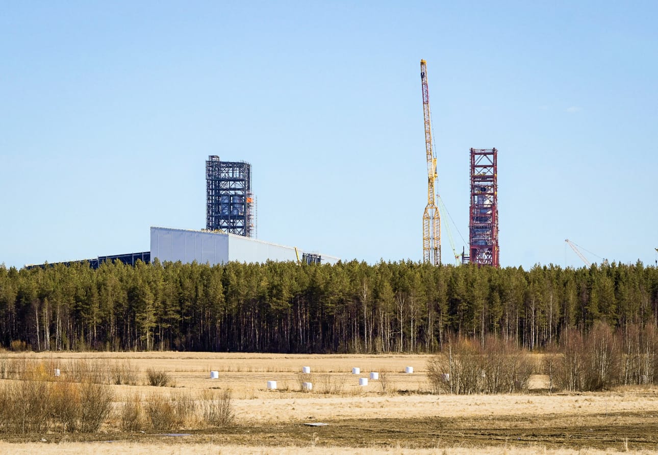 Bodenin vihreän terästehtaan rakennustyöt kiihdytettiin täyteen vauhtiin viime keväästä alkaen, kun Wallenbergien johtama teollisuuskonsortio pelasti Stegran konkurssilta.