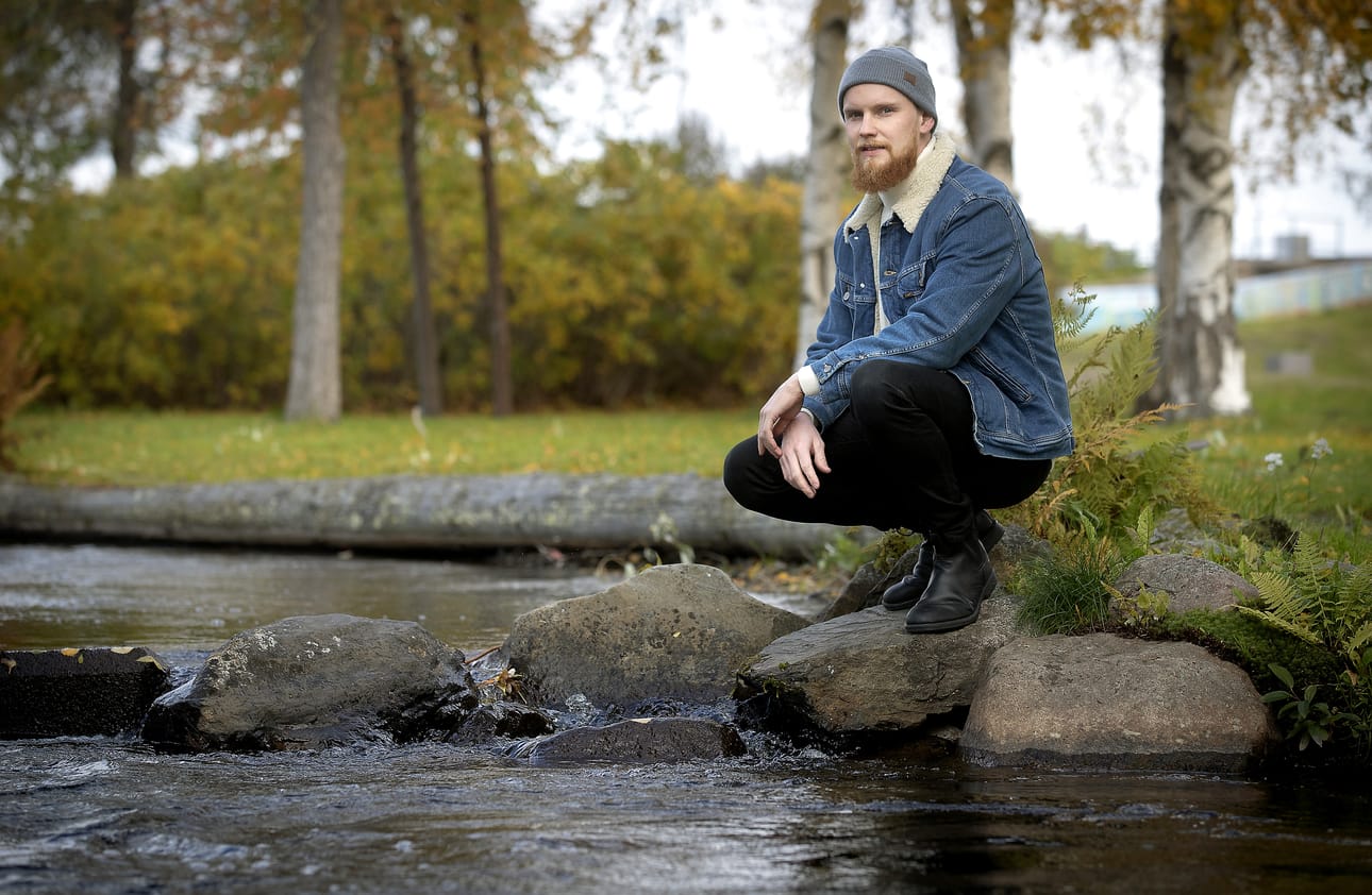 Aleksi Klytseroff pukkaa syksyllä vavat ja perhot hetkeksi mielestä ja keskittyy perheenisän rooliin. Kaiken liikenevän vapaa-ajan vie lokakuun alussa kastettu esikoispoika Eino.
