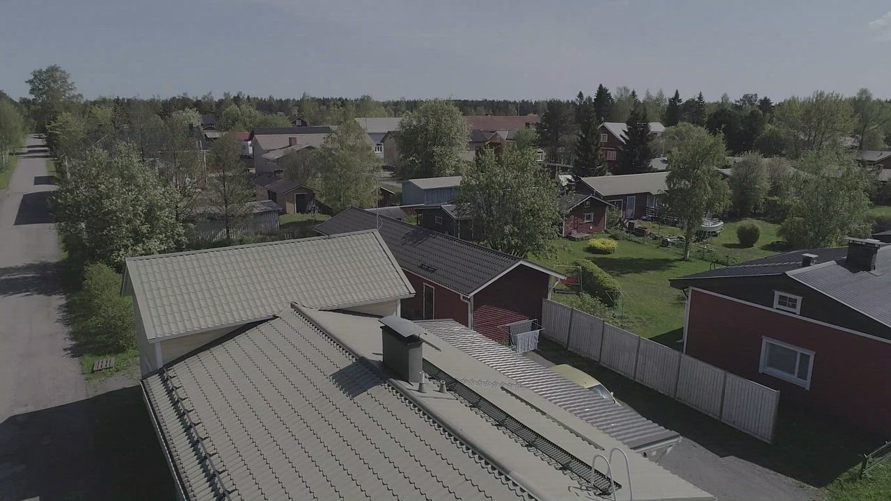 Taiteilijoiden koti on lähellä merta Lapaluodossa