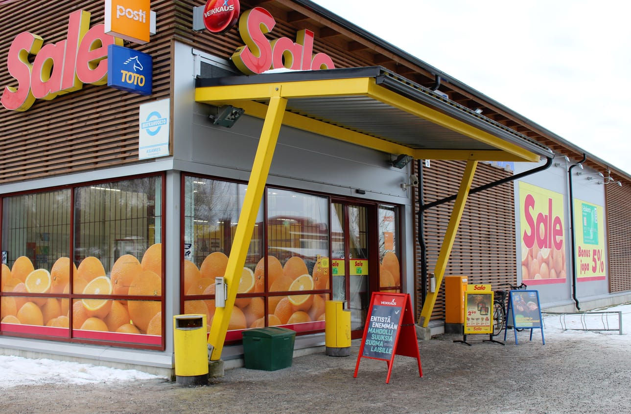 Arinaan kuuluvat muun muassa Sale-myymälät.
