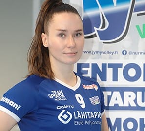 27-vuotias keskitorjuja Sara Niemi jatkaa JymyVolleyssa.