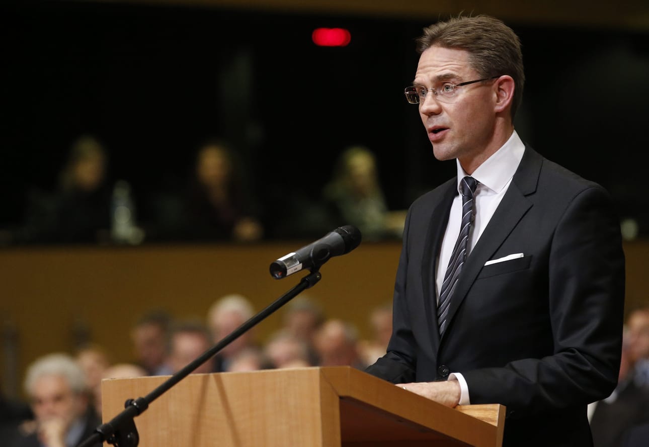 Ex-pääministeri Jyrki Katainen on saanut niskaansa kritiikkiryöpyn.