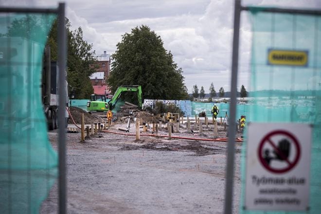 Kalarantaan nousee aivan uusi Pohjanmaan kalastuselinkeinon keskus. Kalastuksen talon on tarkoitus valmistua ensi kesään mennessä. KUVA: JARNO PELLINEN