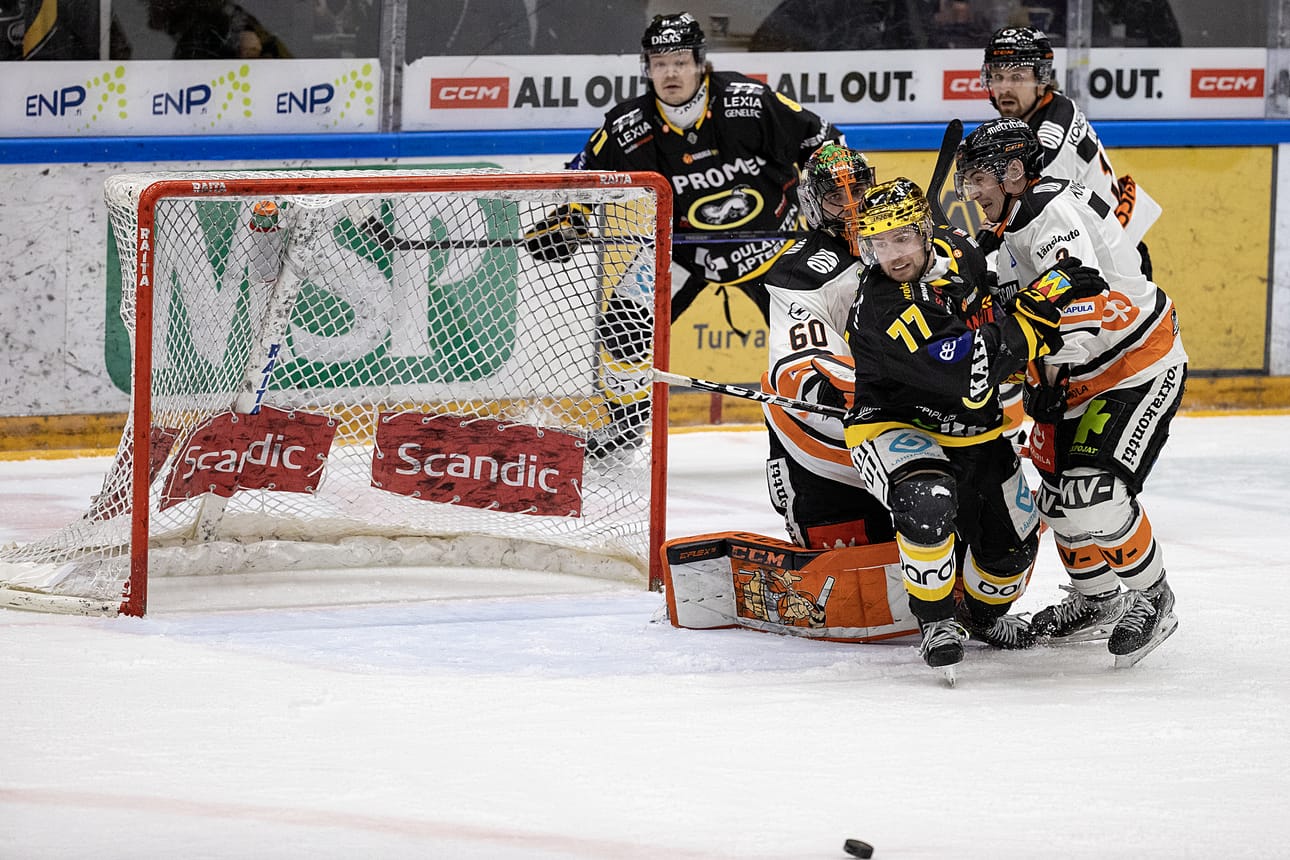 Kultakypärä Teemu Turunen on summannut kymmenessä edellisessä ottelussa tehot 5+4=9.