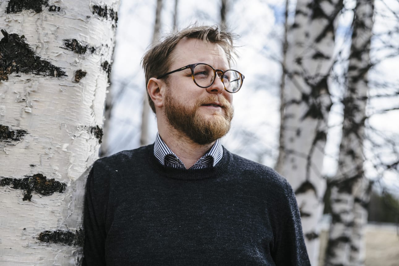 Nico Alioravainen väitteli tohtoriksi puolenkymmentä vuotta sitten taimenkantojen palauttamisesta ja laitoskasvatuksen vaikutuksesta taimenistukkaisiin. Nyt hän on vastannut kolmisen vuotta Inarijärven kalatalousvelvoitteen tarkkailusta.