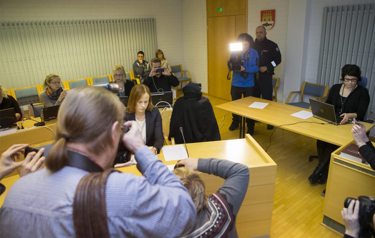 Vauvasurmaoikeudenkäynti Oulun käräjäoikeudessa viima vuonna.