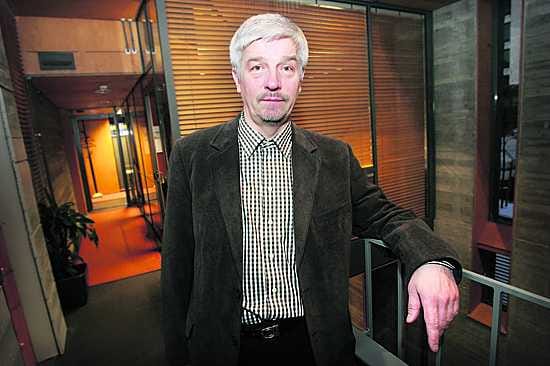 Nuorten Ystävät -palvelut Oy:n tuore toimitusjohtaja Reijo Moilanen sanoo, että sosiaalisia palveluja tuottavaa yhtiötä koskevat yleiset yritystoiminnan lainalaisuudet. Jos ei kasva, ei kehity eikä menesty.