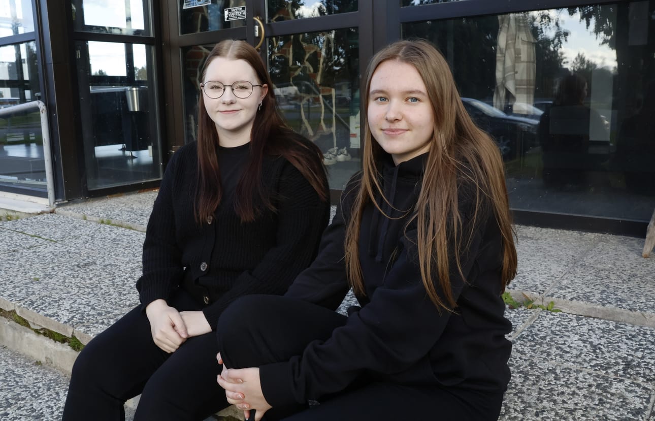 Nuvan edellinen puheenjohtaja Kaisa Teikari ei abivuosikiireidensä takia ollut käytettävissä jatkokaudelle. Kauhavan lukion toista luokkaa käyvä Eerika Hiljanen jatkaa siitä, mihin Teikari jäi.