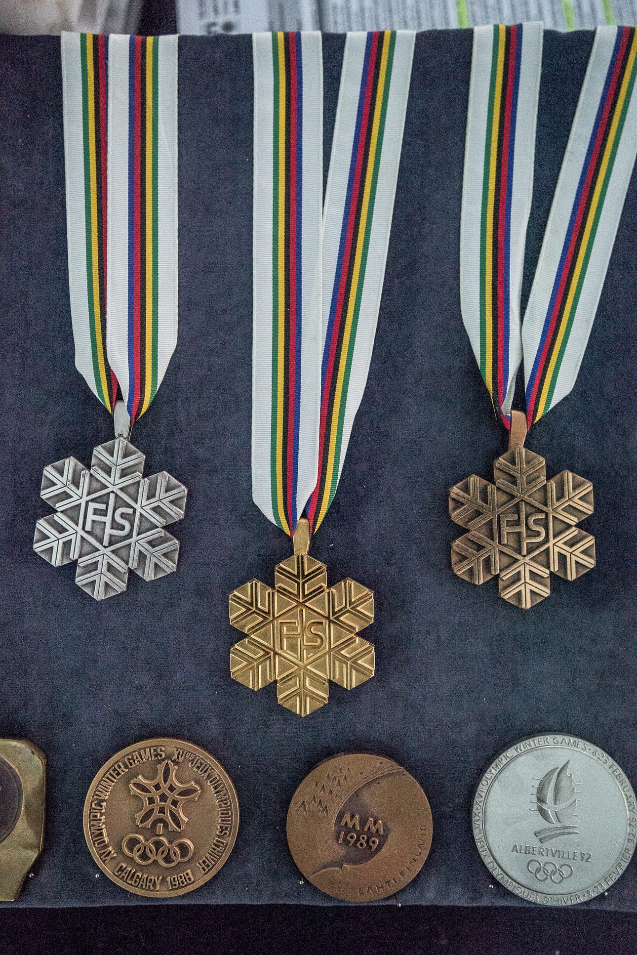 Määttä saavutti Lahden MM-hiihdoista kolme mitalia: yhden jokaista väriä. MM-mitalien alla osallistumismitalit Calgaryn olympialaisiin, Lahden MM-kisoihin sekä Albertvillen olympialaisiin.