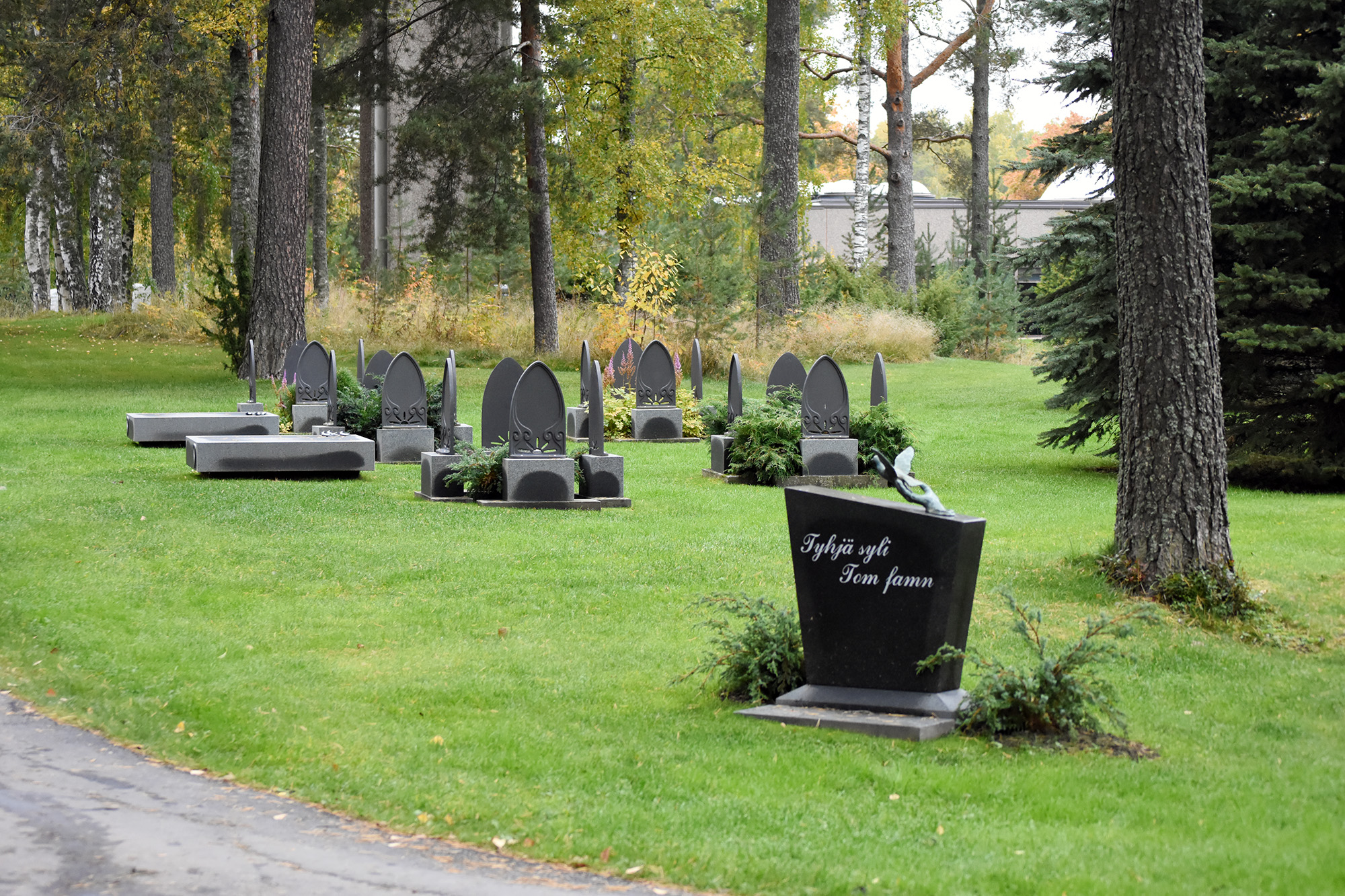 Vaasan hautausmaalla 
on uusi muistolehto