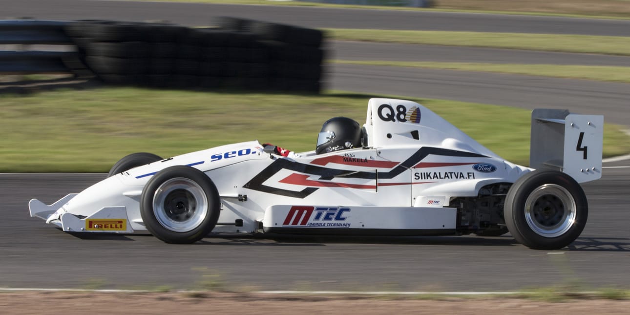 Formula Fordin SM-sarjan kauden 2017 mestarikolmikko: Sami Talvitie, Kristian Laine ja Milla Mäkelä. Kuva Pertti Kangasniemi